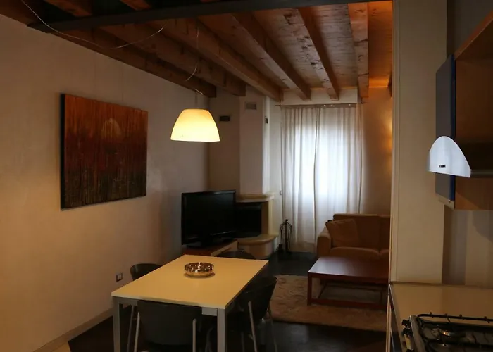 Accogliente Moderno, Vicino A Venezia *