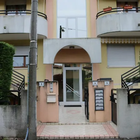 Lejlighed Accogliente Moderno, Vicino A Venezia Mestre
